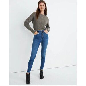 Madewell 10” High Rise Jeans in Mackey Wash Button Front Edition Fray Hem